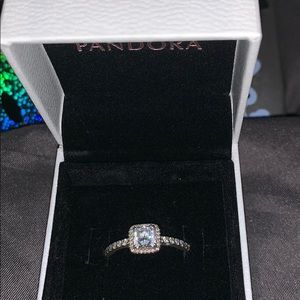 Size 8.5 timeless elegance ring great condition